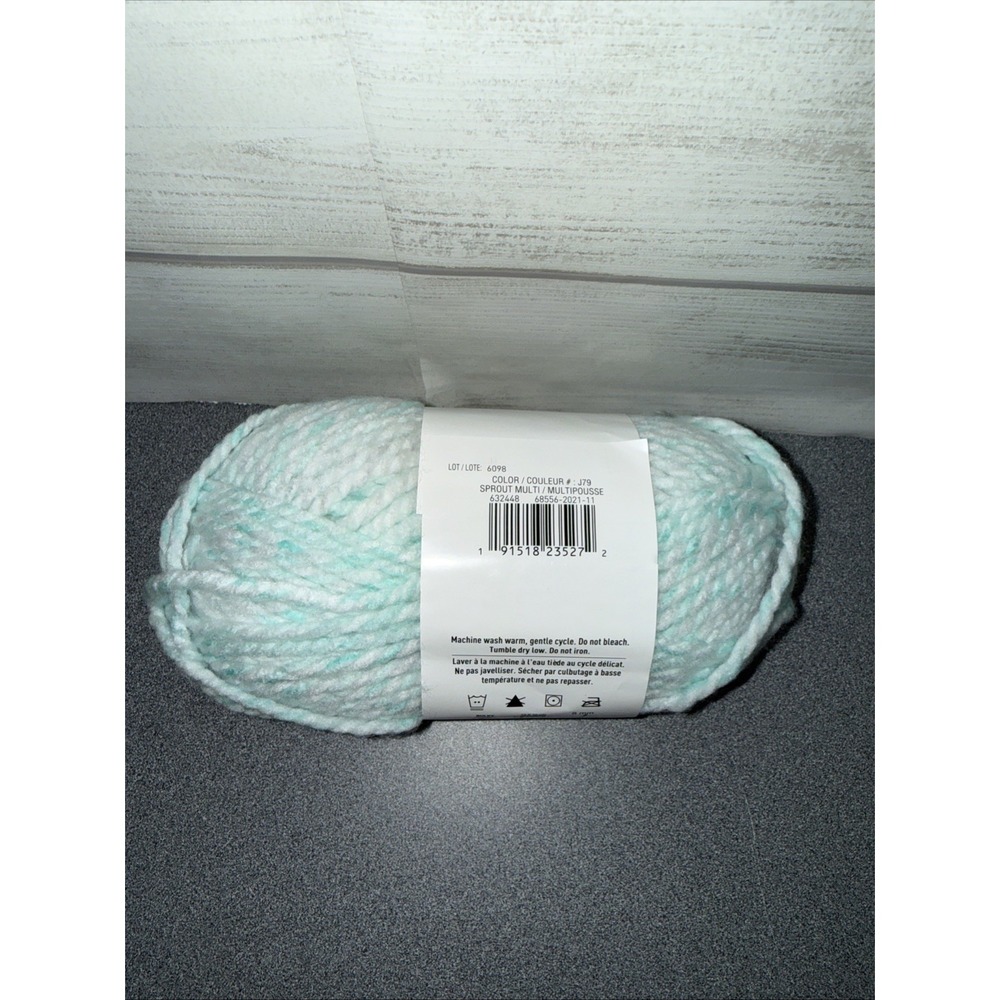Loops & Threads Yarn Charisma 100% Acrylic 109y 3.5oz Sprout - Picture 2 of 2